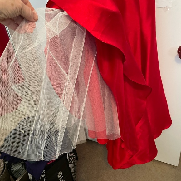 NWT-Prom/formal red 2 piece dress, never worn size 10, no alterations, new - Picture 16 of 17